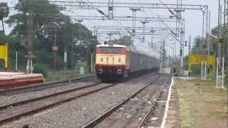 12652 HNIZAMUDDINMADURAI JN TAMIL NADU SAMPARK KRANTI EXPRESS [upl. by Erait]