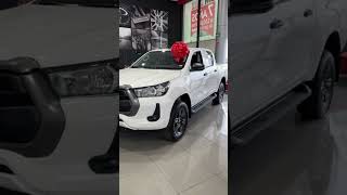 Nueva Toyota Hilux SR 2024  ENTREGA INMEDIATA [upl. by Nalyt]