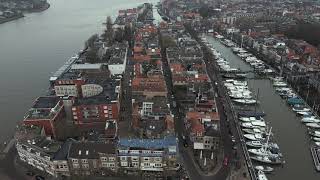 De stad omringt met water dordrecht film [upl. by Eiznikcm]