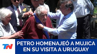 Petro homenajeó a Mujica con la máxima condecoración colombiana durante su visita a Uruguay [upl. by Odragde]