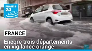 Encore trois départements en vigilance orange pluieinondation • FRANCE 24 [upl. by Amalie]