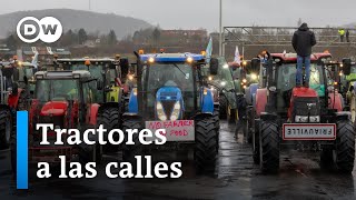 Protestas de los agricultores paralizan Francia [upl. by Ilario]