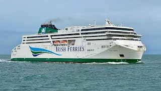 MV WB Yeats Passing Holyhead Breakwater 16124 [upl. by Tobye885]