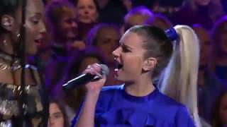 Familjekärt öppningsnummer i Idol 2017  Idol Sverige TV4 [upl. by Onivag]