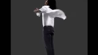 Michael Jackson Não Morreu Holograma 2017 [upl. by Anilejna]