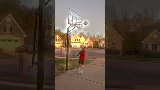 This self alley oop was clean🧼 viral basketball shorts [upl. by Syah757]