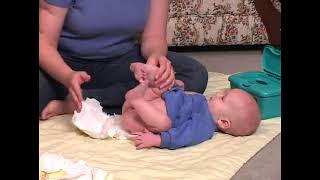 Tips for Changing Diapers of a Newborn Baby [upl. by Koerlin]