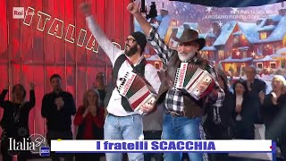 Rai 1 I fratelli SCACCHIA in TV a quotItalia Sìquot dal vivo 30122023 [upl. by Cook801]