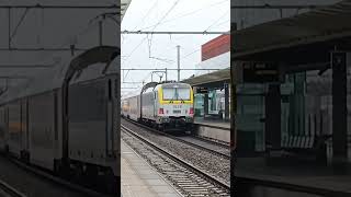 Siemens Vectron Class 18 Locomotive in Brugge [upl. by Jahdol]