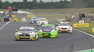 MEGA British Touring CAR CRASH Cameraman has a lucky Escape [upl. by Cost]