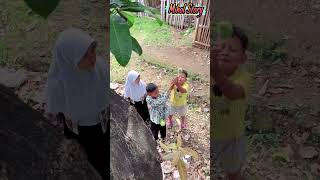 MINTA BUAH MANGGA☺️😁 trending comedy humorlucu funny shorts [upl. by Kearney]