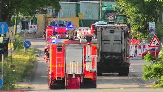 BF BILLSTEDT ELWCHLF1DLK WOHNUNGSBRAND berufsfeuerwehr hamburg einsatzfahrt fire truck respond [upl. by Michaela575]