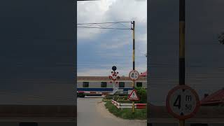 Romania railroad crossing  Trecere la nivel cu calea ferată  Lugoj 🇷🇴 train railway [upl. by Annot]