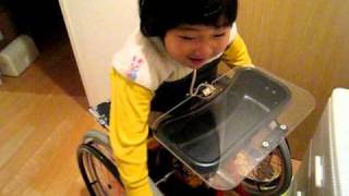 二分脊椎 ラビットに乗る spina bifida riding on RABBIT mobile stander [upl. by Silvano]