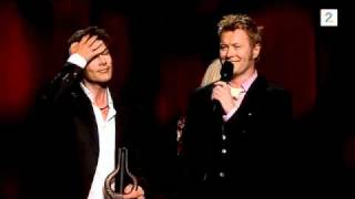 Morten Harket e Magne Furuholmen  Spellemann 2011 05032011 [upl. by Odnarb]