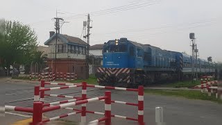 EMD GT22CW A925 a Cabred con dos elevados [upl. by Keller]