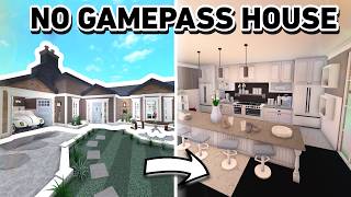 BUILDING A NO GAMEPASS HOUSE IN BLOXBURG [upl. by Tessa420]