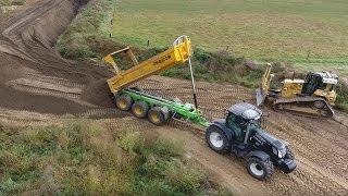 Zand dumperen met Joskin TransK 2765 Tridem kippers in Belgische bouw put Trekkerweb [upl. by Auhsuoj864]