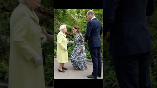 Princessing of Wales Kate bowsing down to the late Queen Elizabeth [upl. by Bitthia]