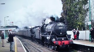 44871 amp 45407 Charge Through Abergavenny  Cathedrals Express [upl. by Clementine510]