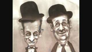 Sarkozy  Hollande  2 Clownsmême combat [upl. by Slen]