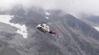 Heli Austria  Roy Knaus im Anflug zur Neuen ThüringerHütte im Habachtal [upl. by Yanel]