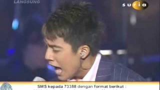 Anugerah 2007  Aliff Aziz  Mungkir Bahagia [upl. by Mckenna517]