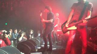 Ash Walking Barefoot Live at Dublin Academy 181011 [upl. by Nickola]