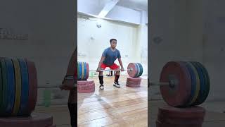 220kg box clean dead pull weightliftershortvideo [upl. by Elda948]