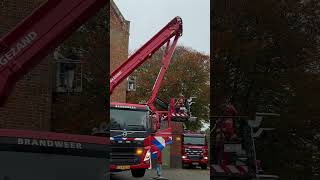 Man Zit Vast op Hoogte bij Kerk in Zuidbroek Brandweer Schiet te Hulp [upl. by Tserrof]