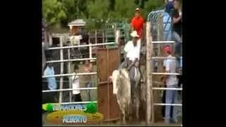 CORRIDA DE TOROS EN SANTA ROSA DE OCÚ [upl. by Harobed817]