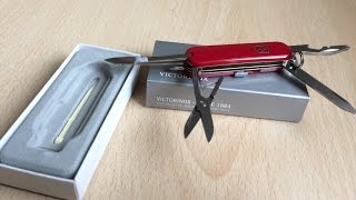 Обзор ножа Victorinox Manager 06365 [upl. by Noremak60]