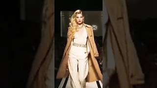 Elisabetta Franchi 🤯 stole the show 💥elisabetta fashion model supermodel runwaymodel catwalk [upl. by Silera]