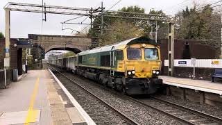 66614 passing Chelford with a 2 tone horn on FL aggregate [upl. by Ainirtac]