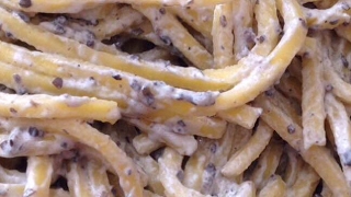 VIDEO RICETTA Pasta al Tartufo  Tonnarelli al tartufo [upl. by Paulsen]