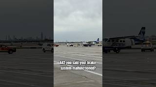 BREAKING Southern Airways Flight 442 has brake systems malfunction after landing at ohare [upl. by Ecydnarb]