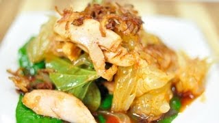 Thai Food Yum SomO Kai Cheek Spicy Pomelo Salad with Shredded Chicken [upl. by Breed]