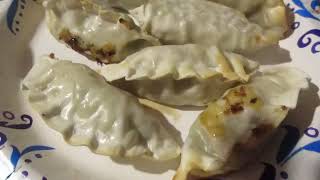 Bibigo Mandu Extra Large Pork amp Vegetable Dumplings [upl. by Esmond247]