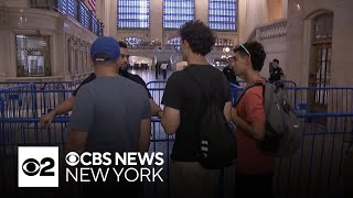 Police close Grand Centrals Main Concourse due to reports of planned protests [upl. by Bink236]