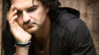 quot18 motivos pa dejartequot Quien  Ricardo Arjona [upl. by Reinald]