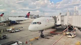 My Mediocre First Class Delta Airlines Flight Experience Orlando To Kansas City  Layover In Atlanta [upl. by Harve]