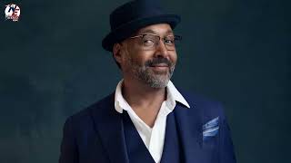 One Last Thing with Jesse L Martin The Actor Recalls Tearful Moment with MotherDaughter Rent Fans [upl. by Oflodor]