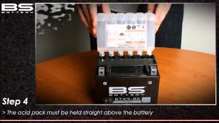 Comment remplir une batterie moto [upl. by Akinom797]