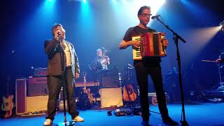 They Might Be Giants Shoehorn With Teeth live 41318 New Haven [upl. by Atsyrk]