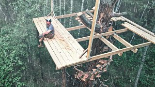 My HUGE TREE HOUSE  Got Caught in the rain  An ingenious solution for the stair railing [upl. by Thoma]