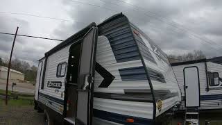 2022 CrossRoads Zinger Lite 18DS  New Travel Trailer For Sale  Cambridge OH [upl. by Emmett61]