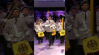 Musikkorps der Bundeswehr  Königgrätzer Marsch 🦅🇩🇪militär soldaten parade bundeswehr marsch [upl. by Fotzsyzrk]