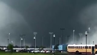 See houses completely leveled in Moore Oklahoma [upl. by Acsicnarf]