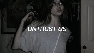 quotla cocaina no es buena para su saludquot Crystal Castles  Untrust Us [upl. by Taro]