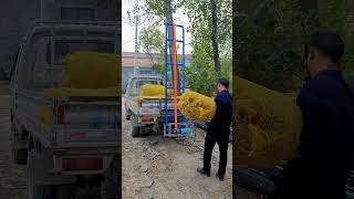 Part 375 Portable belt bale loader a more laborsaving artifact for bale loading  Straw bale [upl. by Gaile]